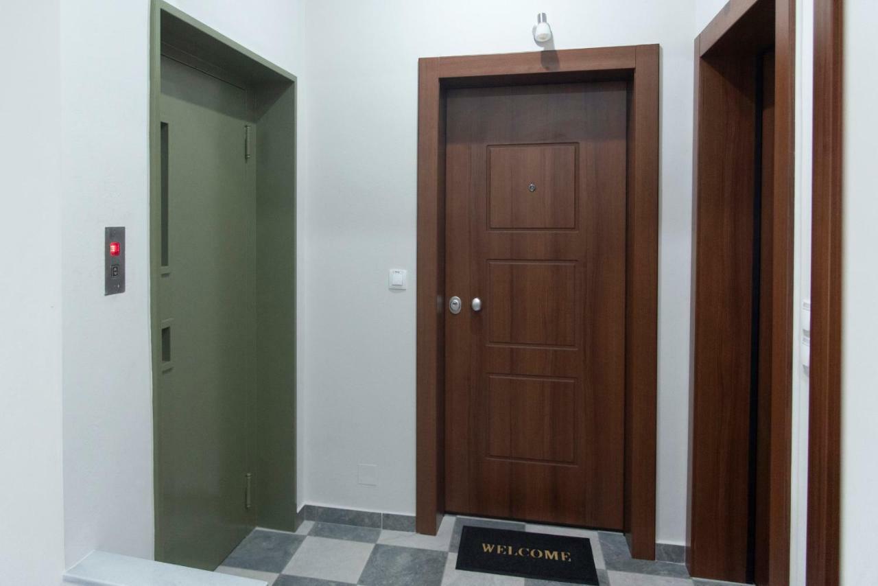 D. Apartments Каламата Екстериор снимка